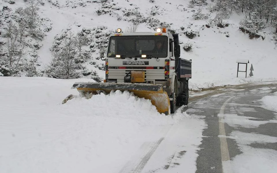 Ραγδαία επιδείνωση του καιρού τις επόμενες ώρες με χιόνια και καταιγίδες
